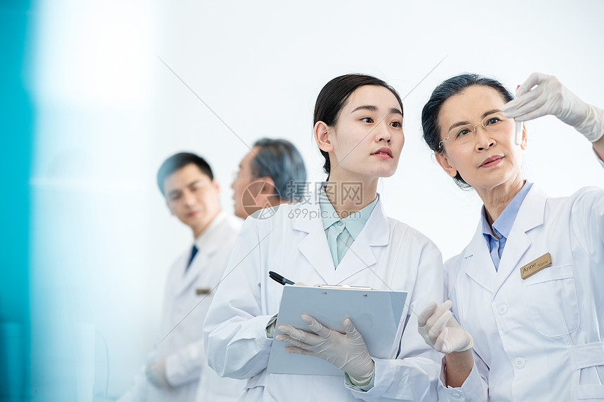 【专家解读】脚气护理的最新治疗方法(图1) 【专家解读】脚气护理的最新治疗方法