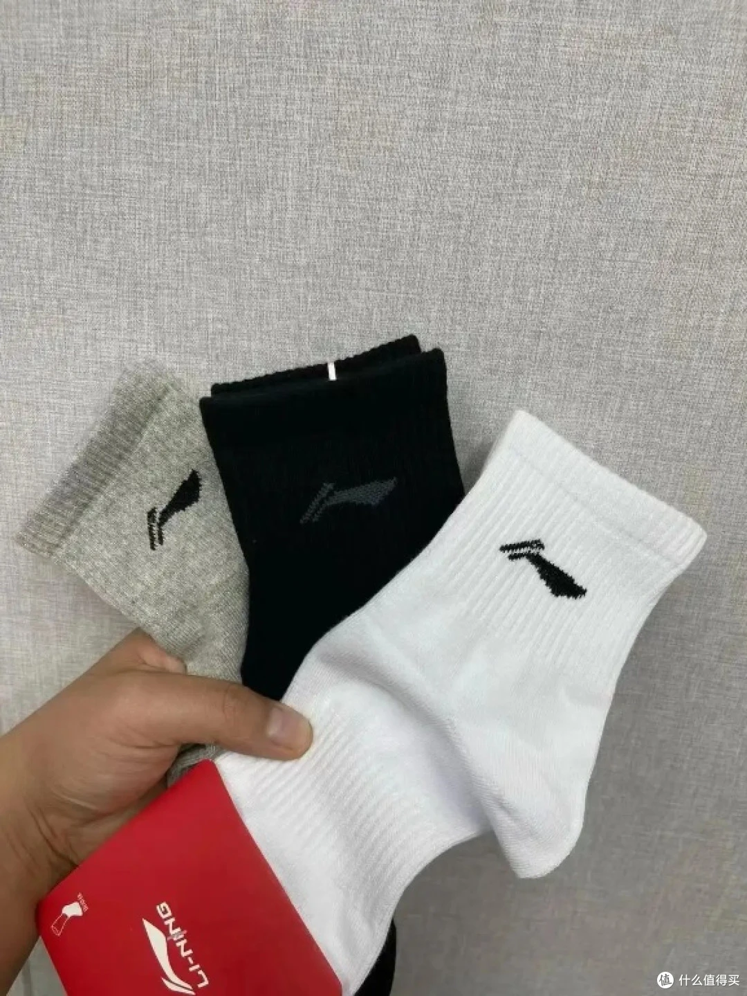红斑型脚气袜子材质选择